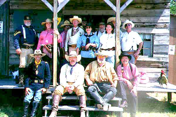 Posse2.jpg (44529 bytes)